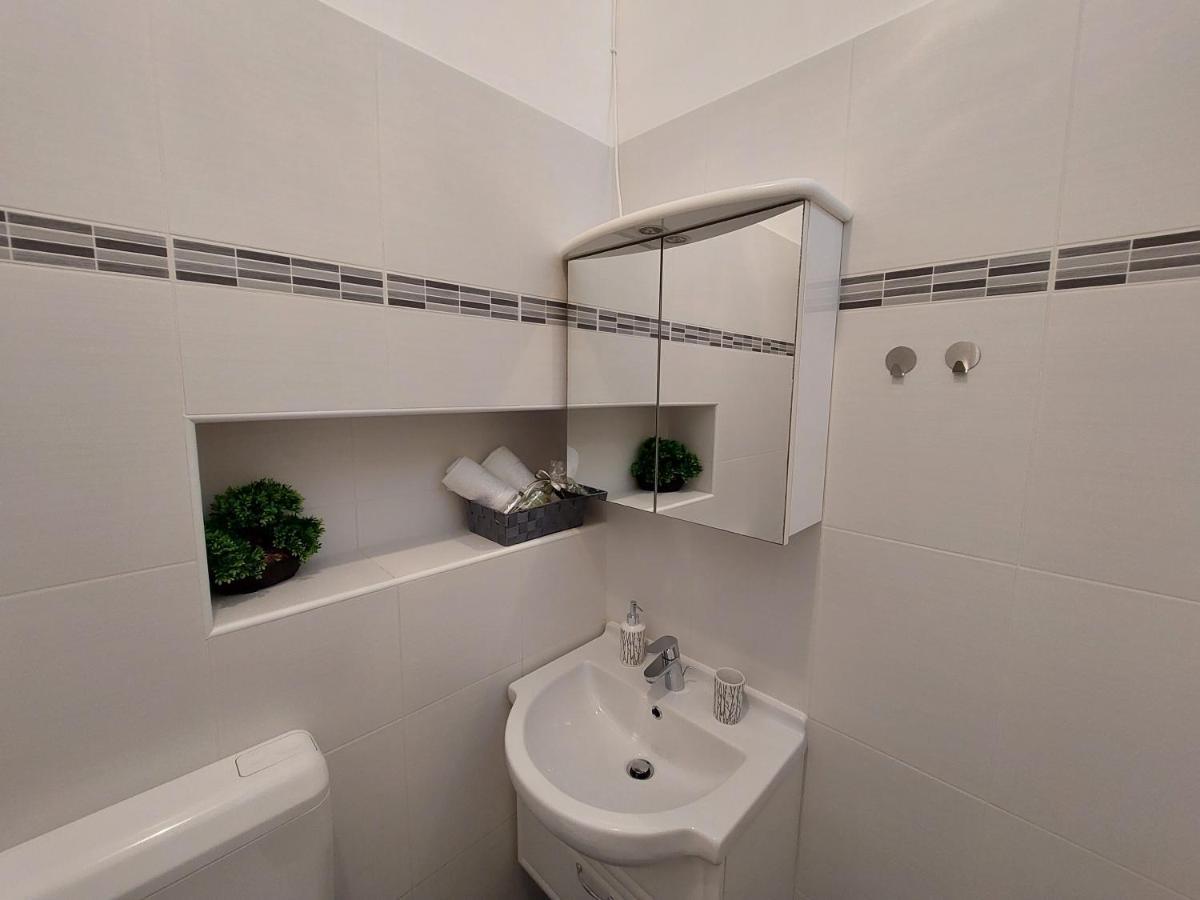 Apartment Hrzic Malinska Εξωτερικό φωτογραφία