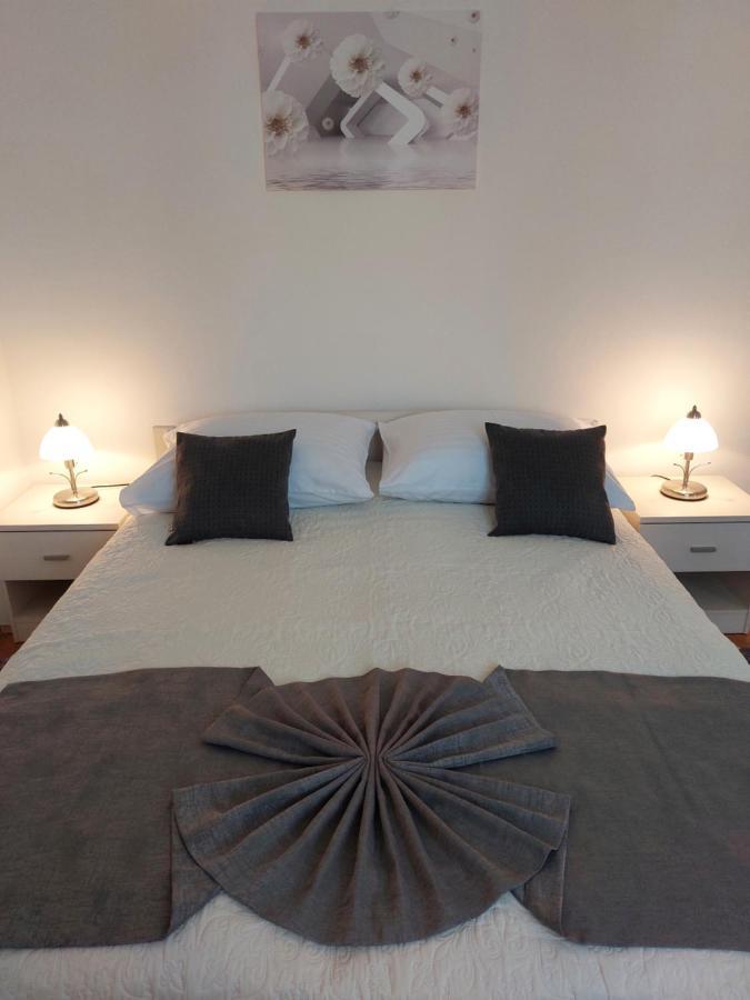 Apartment Hrzic Malinska Εξωτερικό φωτογραφία