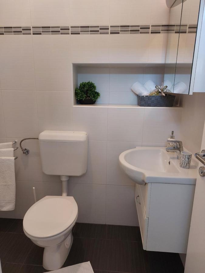 Apartment Hrzic Malinska Εξωτερικό φωτογραφία